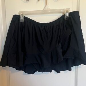 Size 2X(18) Black Ruffled Swim Skirt